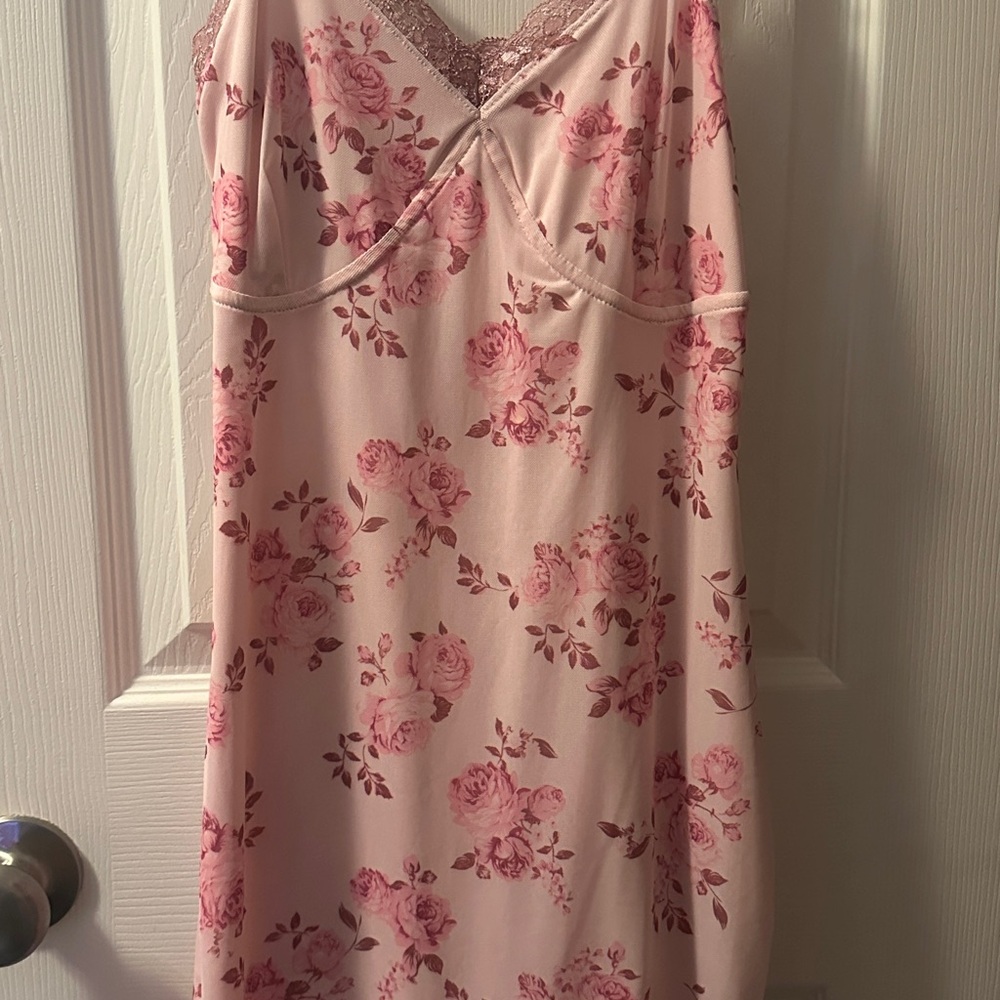 Elegant Pink Floral Mini Dress
